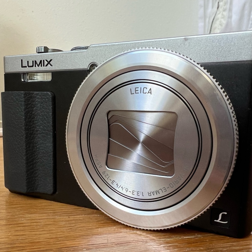 Panasonic LUMIX DMC-ZS50